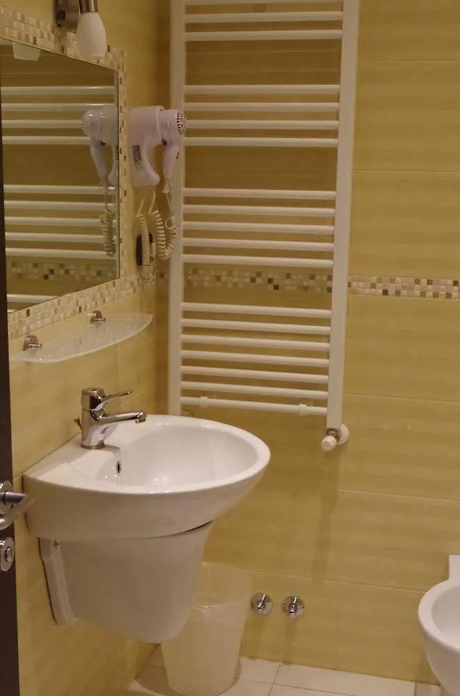 מילאנו Hotel Centrale